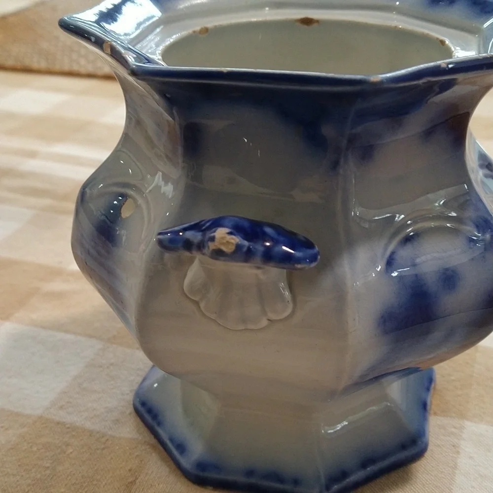 Flow blue antique sugar bowl C & G  Alcock England scinde